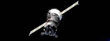 Корабль "Союз" с антропоморфным роботом пристыковался к МКС со второй попытки