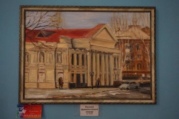 В Николаевском театре художник Юрий Дзинтарс показал уголки родного города