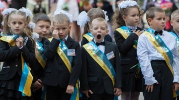 В городе на Харьковщине школы отказались от праздничных линеек