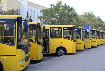 24 новенькие школьные автобусы переданы в районы и ОТГ Николаевщины Актуально