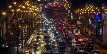 Москва оказалась вне десятки городов с самыми большими утренними пробками