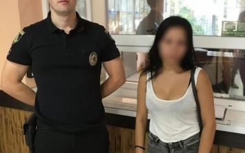 На Херсонщине полиция вернула родителям несовершеннолетнюю беглянку