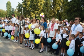Более 20 тысяч гривен на лечение онкобольной учительницы собрали криворожане, отказавшись от цветов