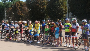 В Хмельницком состоялись велогонки братьев Стародубов