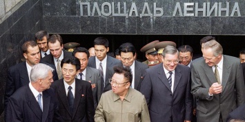 В Новосибирске мэр откроет мемориальную доску Ким Чен Иру