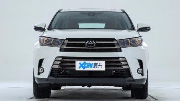 В Чэнду показали другой Toyota Highlander в исполнении Knight Edition