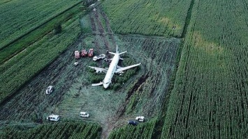 На воду или кукурузу: как посадить самолет в аварийной ситуации