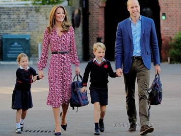 Британская принцесса Шарлотта пошла в школу