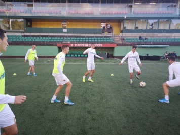 Сборная Украины провела предыгровую тренировку на стадионе ЛФФ в Вильнюсе