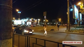 В центре Николаева пьяный пешеход, спровоцировавший ДТП, получил с ноги в голову