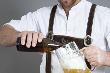Австралиец заплатил $68 тыс. за бутылку пива в Британии