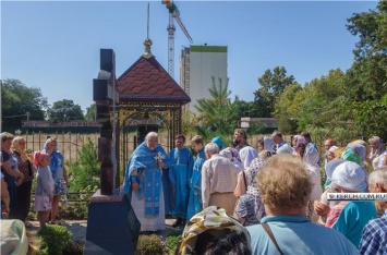 В керченском храме установили доску в память погибших в политехническом колледже