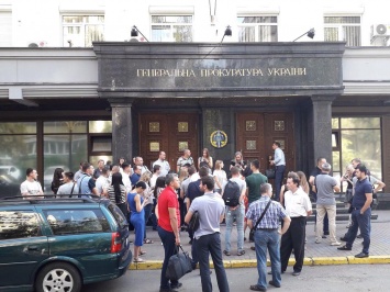Студенты Академии прокуратуры заявляют, что их могут выкинуть на улицу за 2 месяца до конца учебы