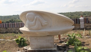 На Виннитчине установили памятник речной мидии, которая спасла село от голода