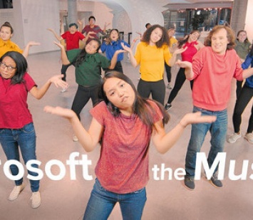 Microsoft высмеяла Vista и Windows Phone в странном видео