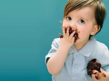 Маленькие дети в России толстеют из-за шоколада