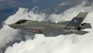 Истребитель F-35 станет еще более "невидимым" для радаров