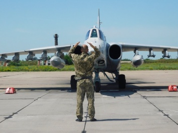 На базе бригады тактической авиации в Николаевской области начался летно-методический сбор (ФОТО)