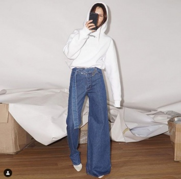 Украинская дизайнер выпустила асимметричные джинсы, которые высмеяли пользователи сети, но оценила Селин Дион