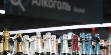 Минздрав: потребление алкоголя в России снизилось почти вдвое