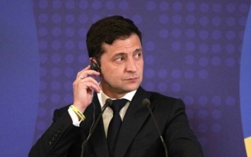 Зеленский пообещал снизить налоги украинцам: идея оказалась "с двойным дном"