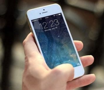Эксперты опровергли миф о следящих за пользователями смартфонах