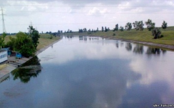 Для Каховской магистрального канала закупят очиститель воды