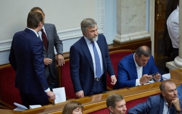 Новинский предлагает возобновить соцвыплаты на неподконтрольных территориях Донбасса