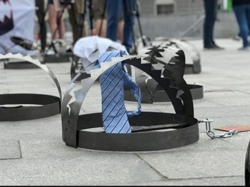 На Европейской площади разложили капканы: что это значит