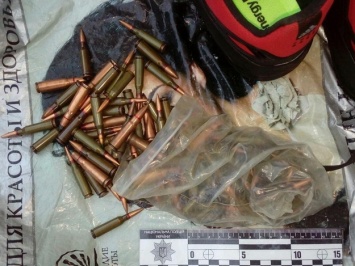 Гулял по центру с сотней патронов: в Одессе задержали мужчину с пакетом полным боеприпасов