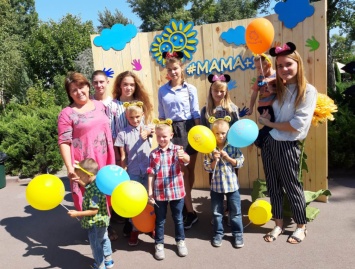 Павлоградские дети поучаствовали в Благотворительном фестивале «Мама + Я»