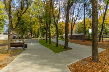 В Днепре за спонсорские деньги реконструировали половину парка Гагарина