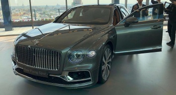 В России стартовали продажи нового роскошного седана Bentley Flying Spur