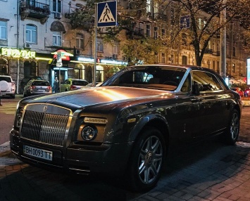 В Украине заметили редчайшее купе Rolls-Royce