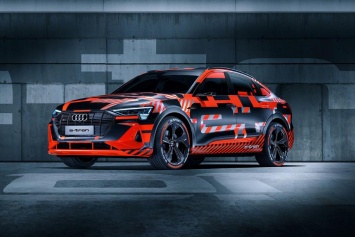 Audi анонсировала дебют купеобразного Audi e-tron Sportback