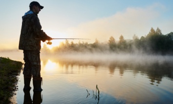 На Киевском и Каневском водохранилищах хотят запретить рыболовство