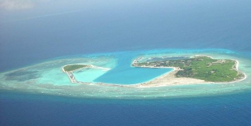 Эсминец США вторгся в воды Парасельских островов без разрешения Китая
