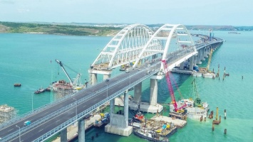 Оказался под завалами: на строительстве Керченского моста погиб рабочий