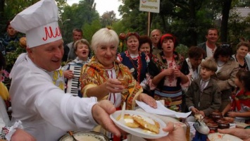 Житомир сегодня празднует День города, а в Коростене - фестиваль дерунов