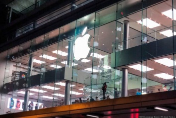 Какие гаджеты Apple лучше покупать в официальных магазинах