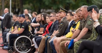Зеленский открыл "Игры непокоренных" и пообещал ветеранам новый закон