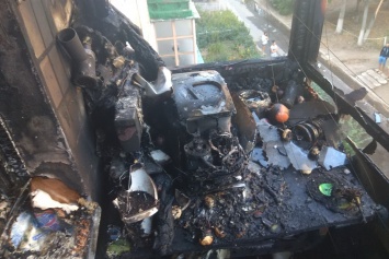 ЧП в Харькове: огонь быстро распространялся по квартирам (фото)