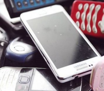 Мобильная связь под прицелом Рады: что будет с законом, по которому телефоны без IMEI будут заблокированы