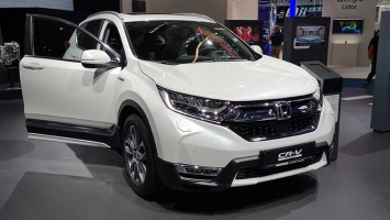 Кроссовер Honda CR-V стал гибридом (ФОТО)