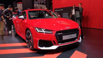 Audi представила во Франкфурте обновленный TT RS (ФОТО)