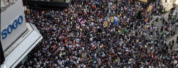 В дело пошли водометы: ''Майдану'' в Гонконге нанесли новый удар