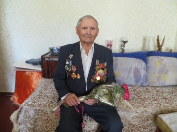 Ветеран Николай Завальнюк: «Бердянск освободили, а через пару недель меня призвали в армию...»