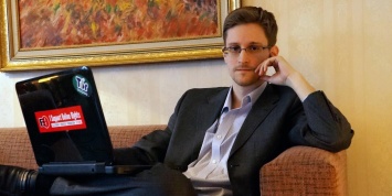 Сноуден посчитал WhatsApp угрозой для чиновников