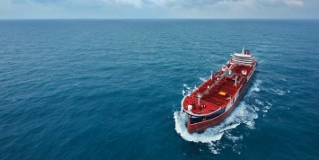 Иран задержал танкер ОАЭ в Ормузском проливе
