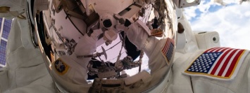 Брэд Питт взял интервью у астронавта, который находится на МКС